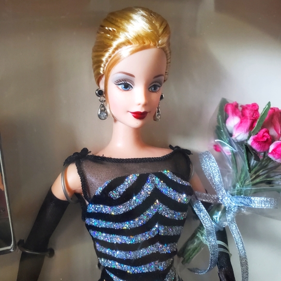 BARBIE | 40th Anniversary VINTAGE 1999 - Picture 2 of 6